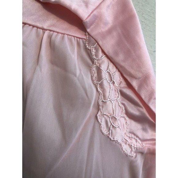 NWT Vanity Fair Long Robe Pink Small Gown USA Tricot All Nylon Vintage Button Up - Picture 9 of 10